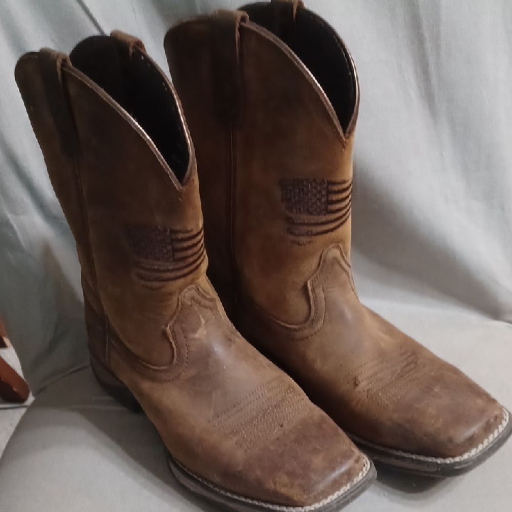 Ariat Distressed Brown Western Boots